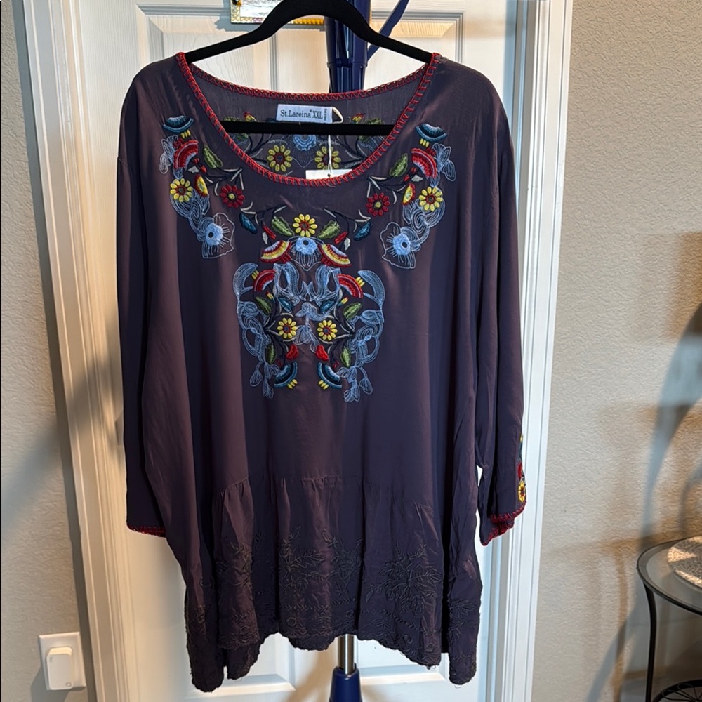 St. Lateina embroidered 3/4 Sleeve Blouse in Blueish purple. Size XXL